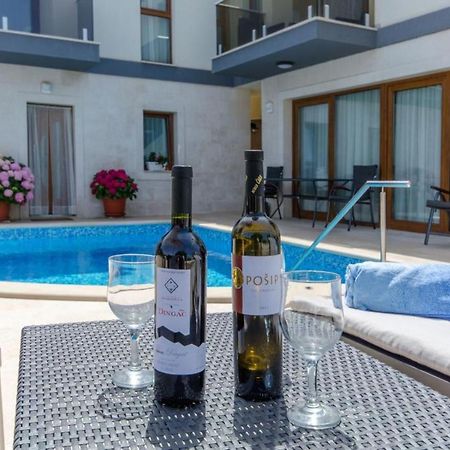 Villa La Veliki Drvenik Bagian luar foto