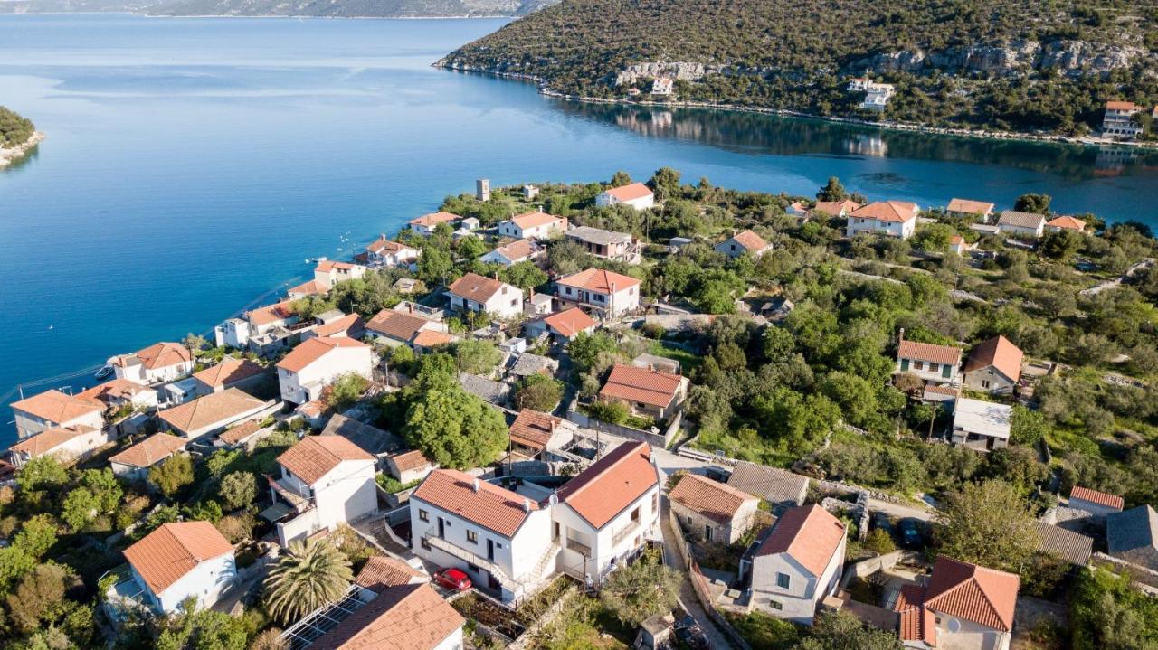 Villa La Veliki Drvenik Bagian luar foto